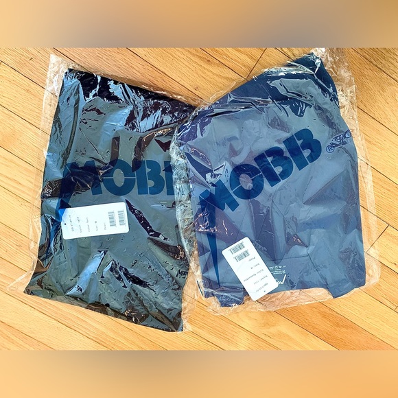 MOBB Uniform Tops & Bottoms Unisex - Picture 2 of 15